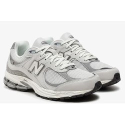 New Balance 2002R 