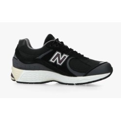 New Balance 2002R Gore-tex