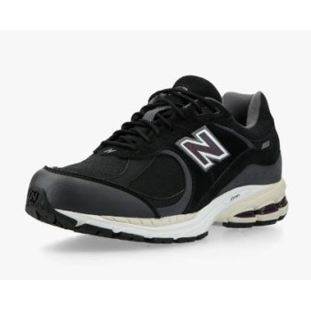 New Balance 2002R Gore-tex 2