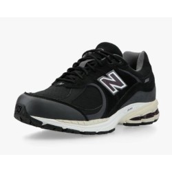 New Balance 2002R Gore-tex