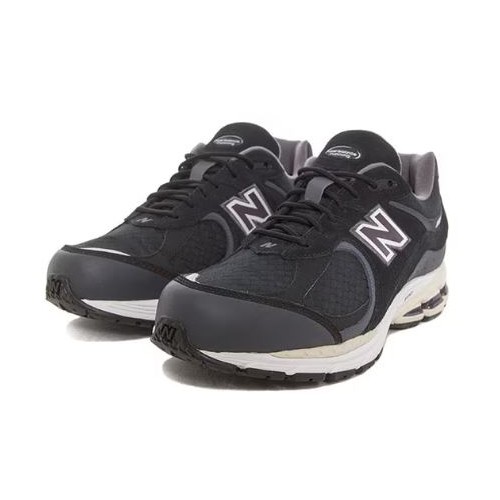 New Balance 2002R Gore-tex