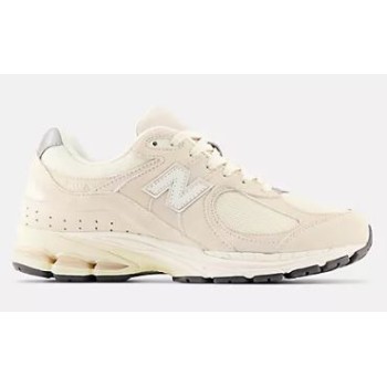 New Balance 2002R.