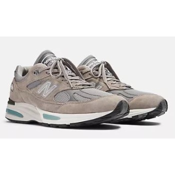 New Balance Made in UK 991v2  2