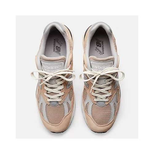 New Balance Made in UK 991v2 
