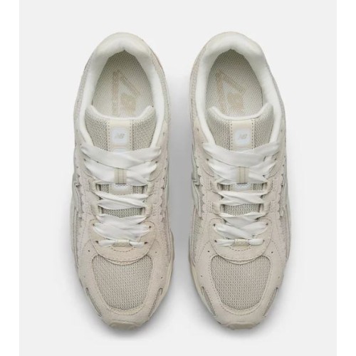 New Balance 204L