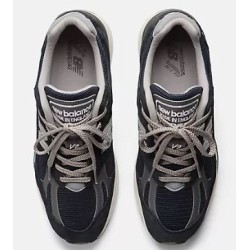 New Balance Made in UK 991v2