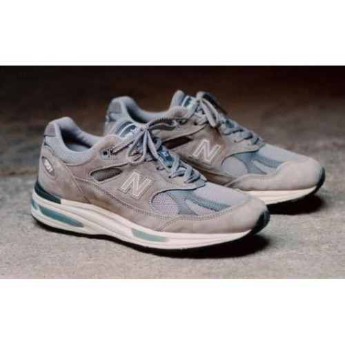 New Balance Made in UK 991v2 