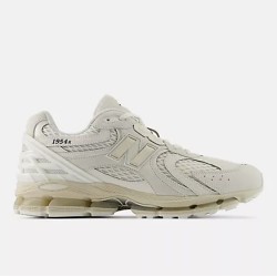New Balance 1954R